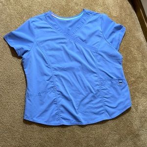 2X Light blue scrub top. Very comfy!